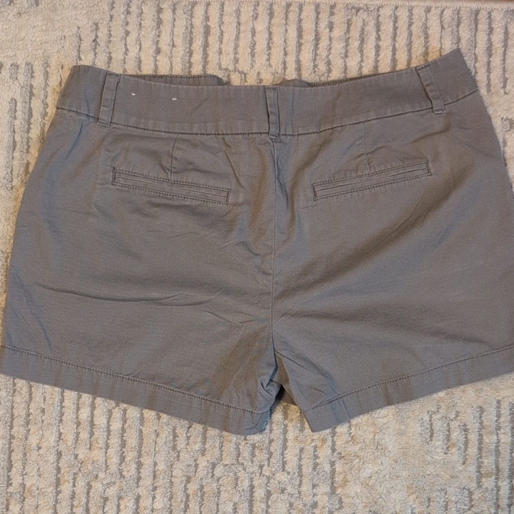 LOFT Grey Women's Shorts - Picture 4 of 4